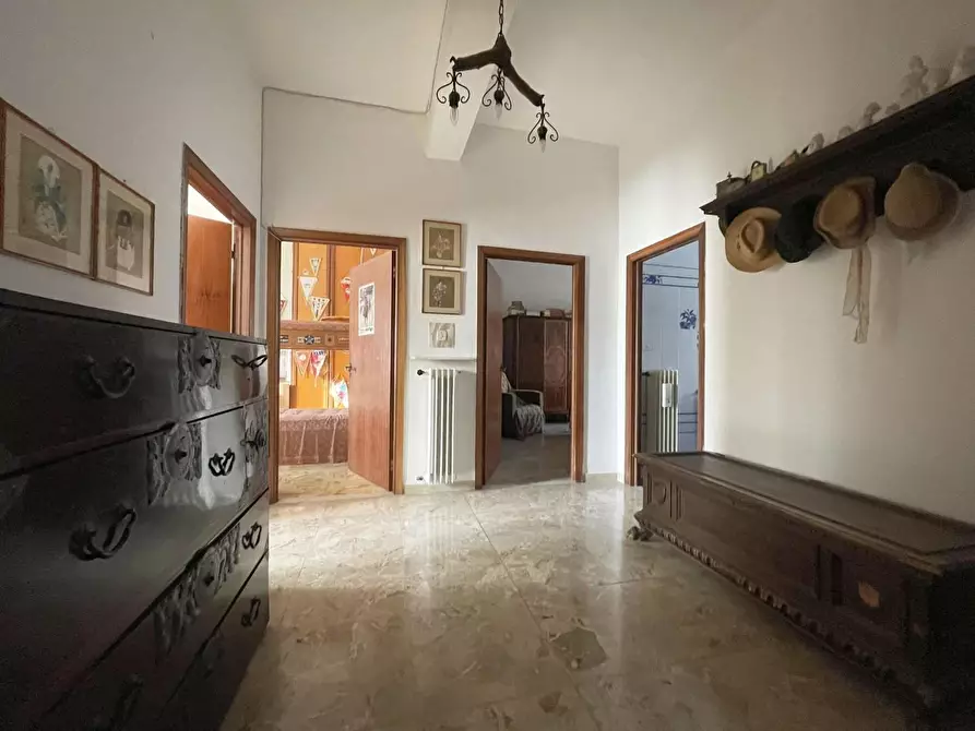 Immagine 8 di Appartamento in vendita  a Siena