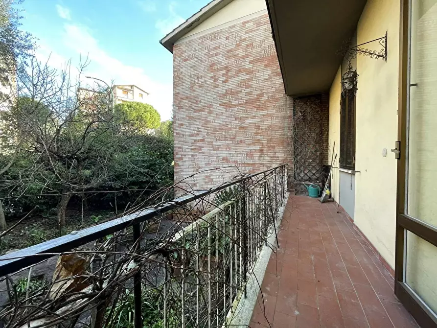 Immagine 18 di Appartamento in vendita  a Siena