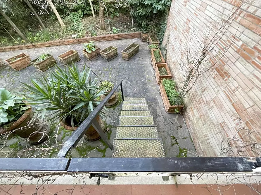 Immagine 20 di Appartamento in vendita  a Siena