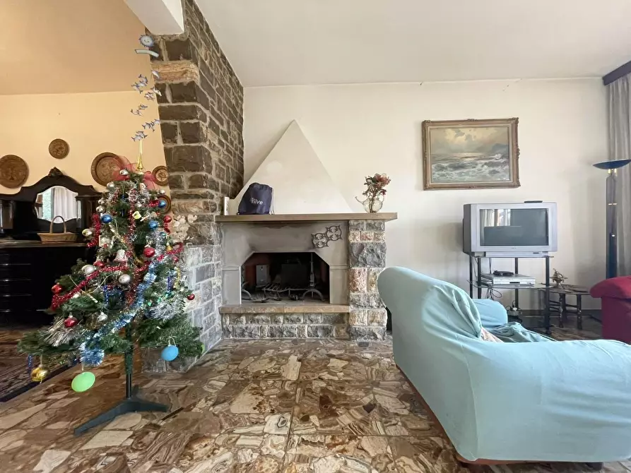 Immagine 3 di Appartamento in vendita  a Siena