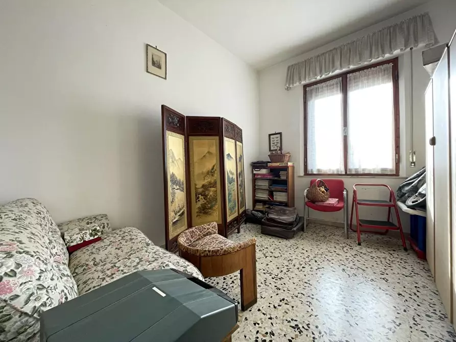 Immagine 10 di Appartamento in vendita  a Siena