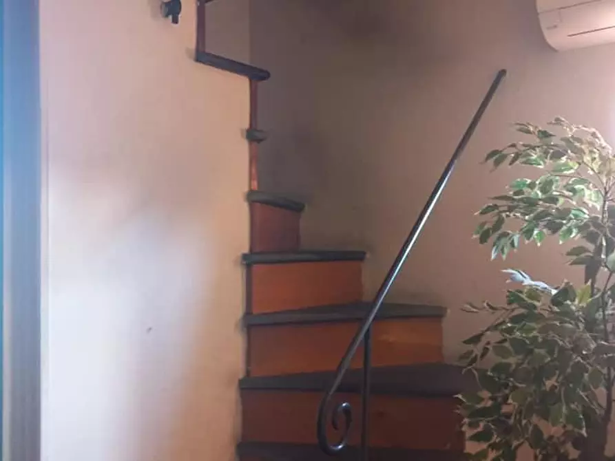 Immagine 26 di Villa in vendita  a Pisa