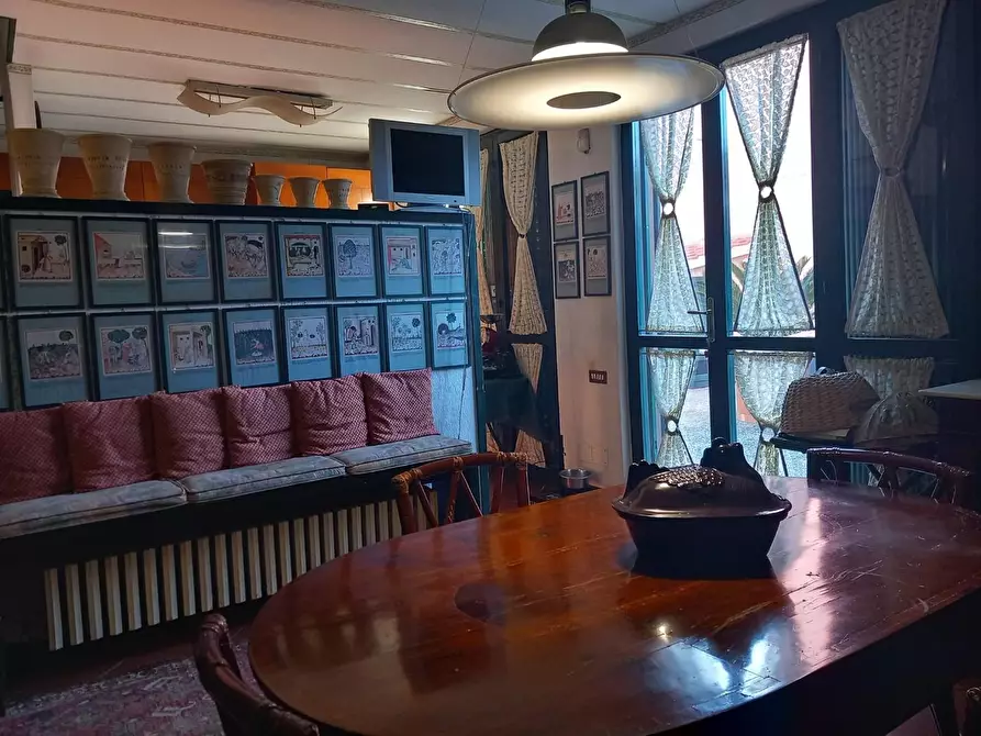 Immagine 13 di Villa in vendita  a Pisa