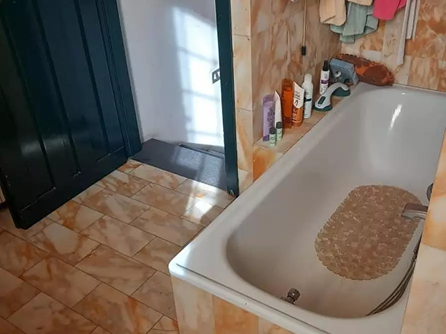 Immagine 33 di Villa in vendita  a Pisa