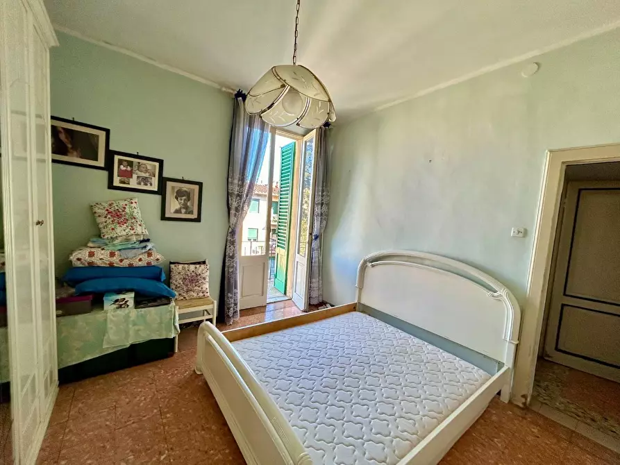 Immagine 2 di Appartamento in vendita  a Siena