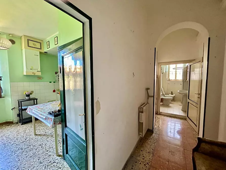 Immagine 10 di Appartamento in vendita  a Siena