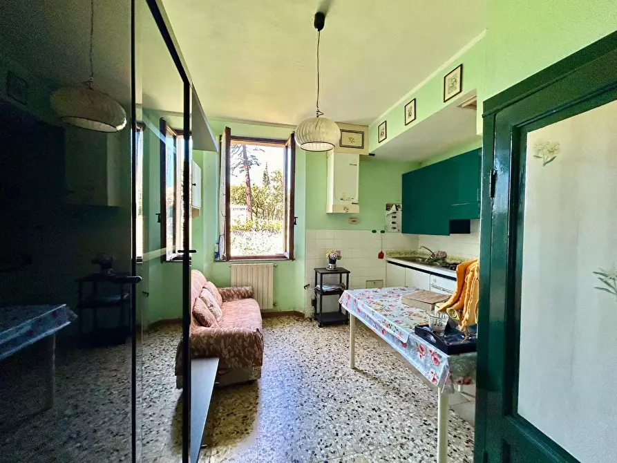 Immagine 9 di Appartamento in vendita  a Siena