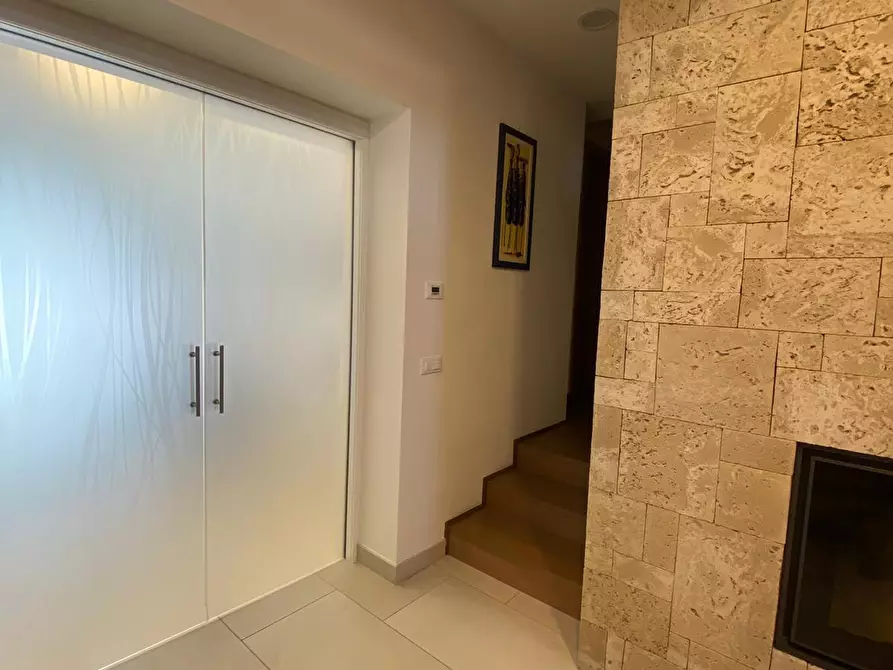 Immagine 6 di Casa bifamiliare in vendita  a Cascina