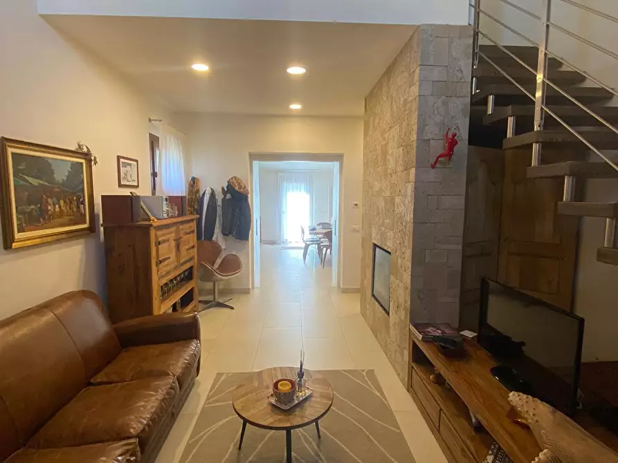 Immagine 31 di Casa bifamiliare in vendita  a Cascina