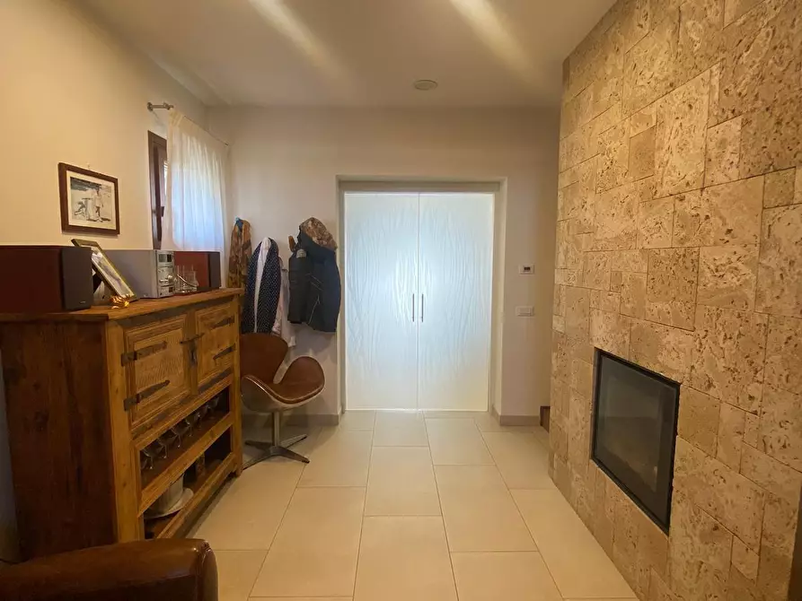 Immagine 9 di Casa bifamiliare in vendita  a Cascina