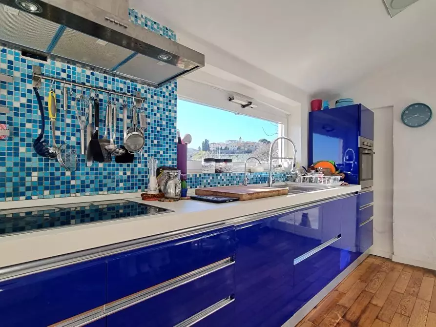 Immagine 18 di Villa in vendita  a Collesalvetti