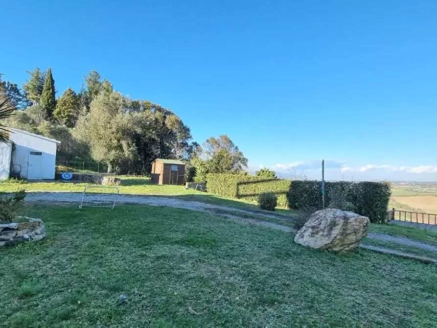 Immagine 62 di Villa in vendita  a Collesalvetti