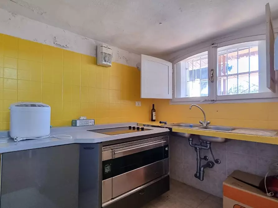 Immagine 49 di Villa in vendita  a Collesalvetti