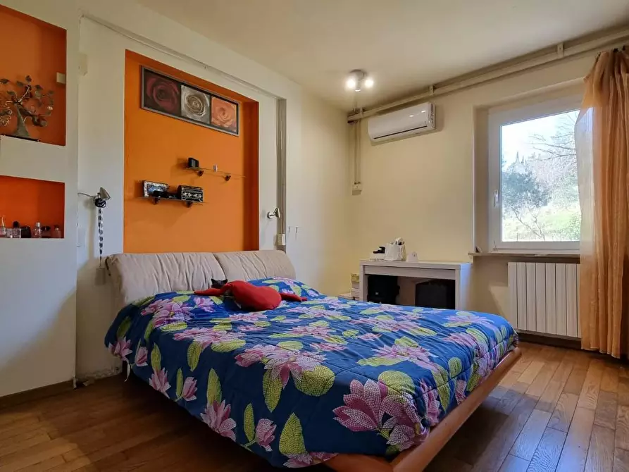 Immagine 22 di Villa in vendita  a Collesalvetti