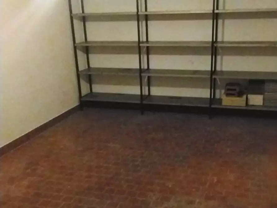 Immagine 14 di Appartamento in vendita  a Massa