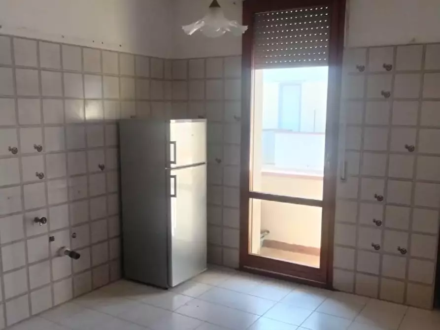 Immagine 4 di Appartamento in vendita  a Massa