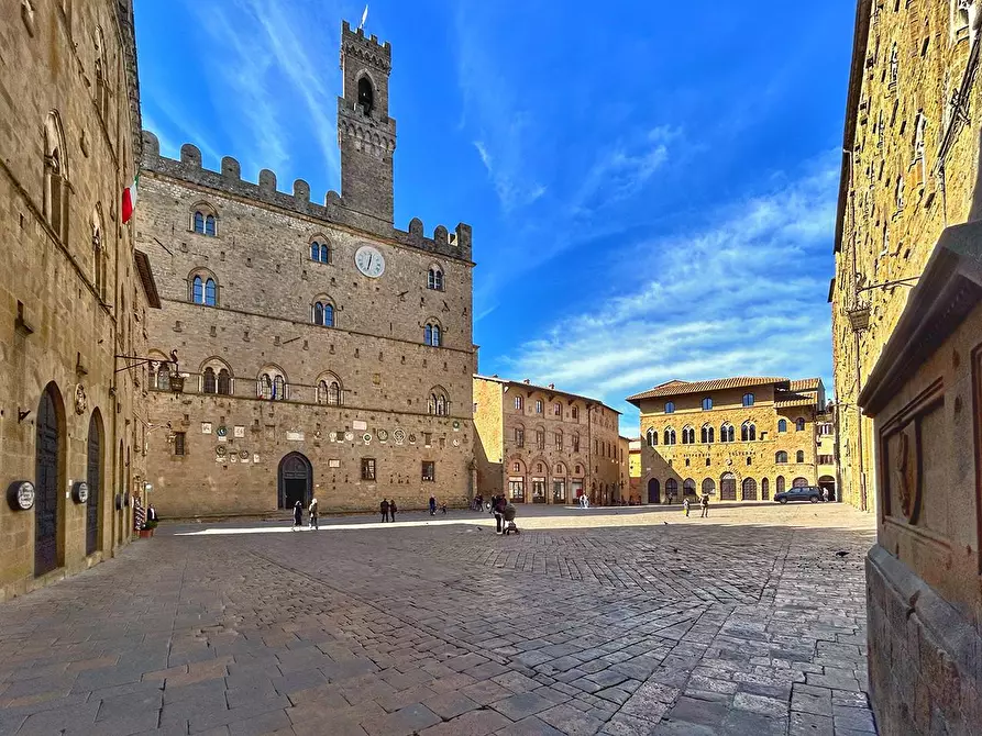 Immagine 35 di Appartamento in vendita  a Volterra