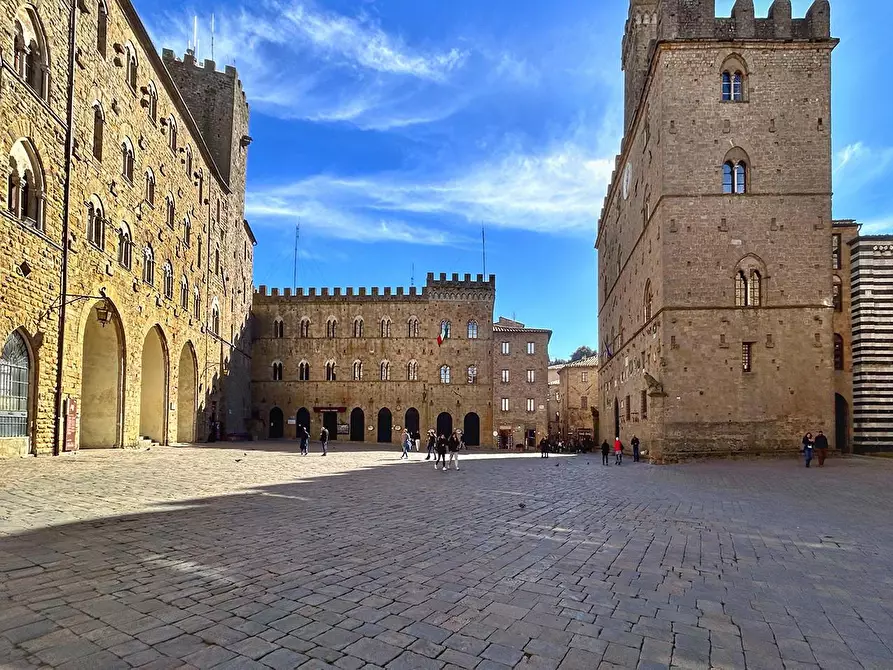 Immagine 36 di Appartamento in vendita  a Volterra