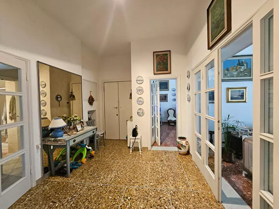 Immagine 7 di Appartamento in vendita  a Livorno