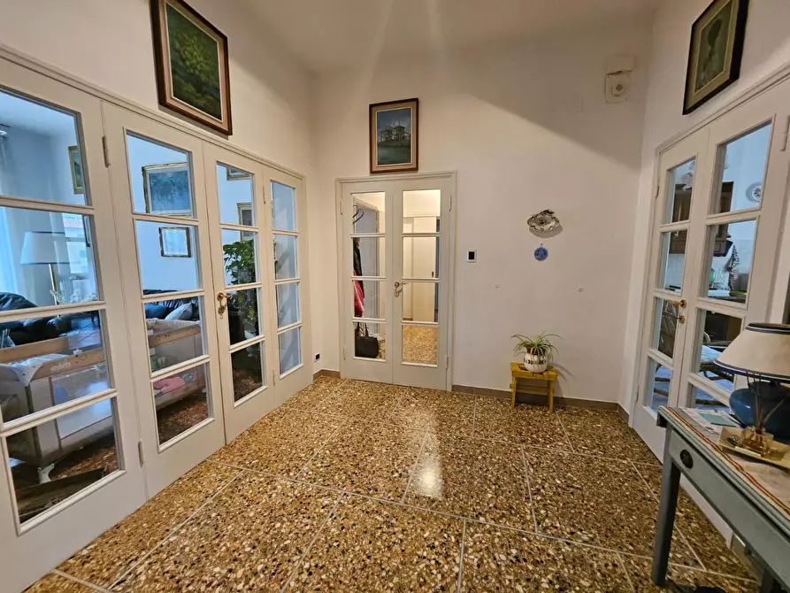 Immagine 6 di Appartamento in vendita  a Livorno