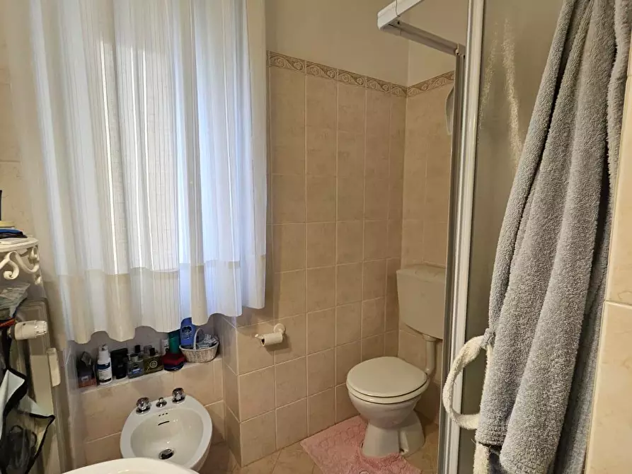 Immagine 25 di Appartamento in vendita  a Livorno