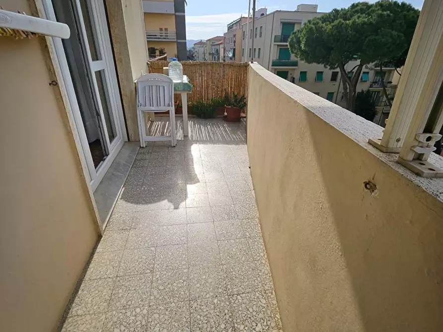 Immagine 13 di Appartamento in vendita  a Livorno