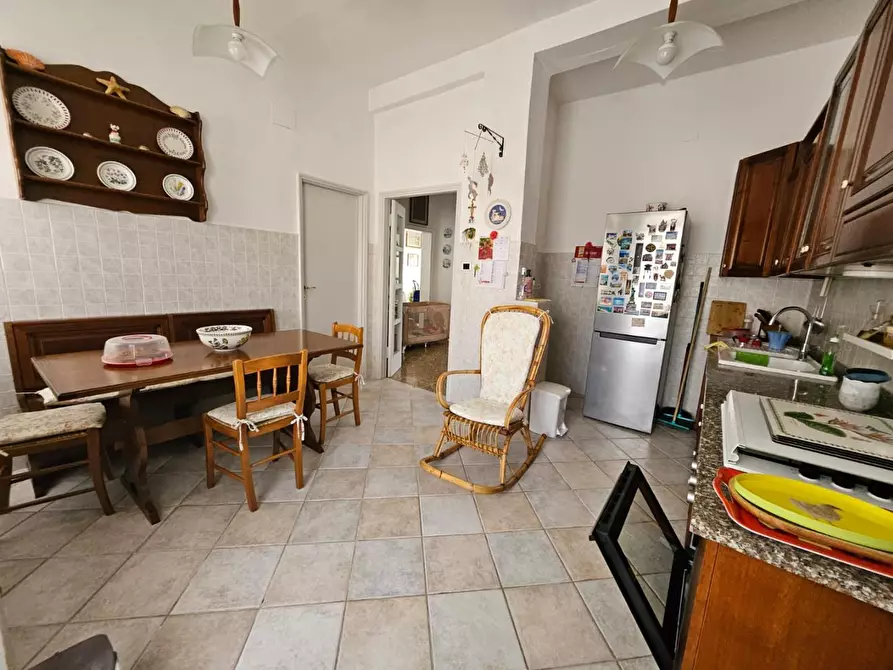 Immagine 10 di Appartamento in vendita  a Livorno