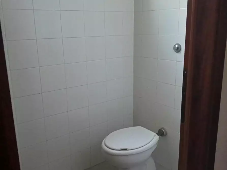 Immagine 4 di Attività artigianale in vendita  a Pontedera