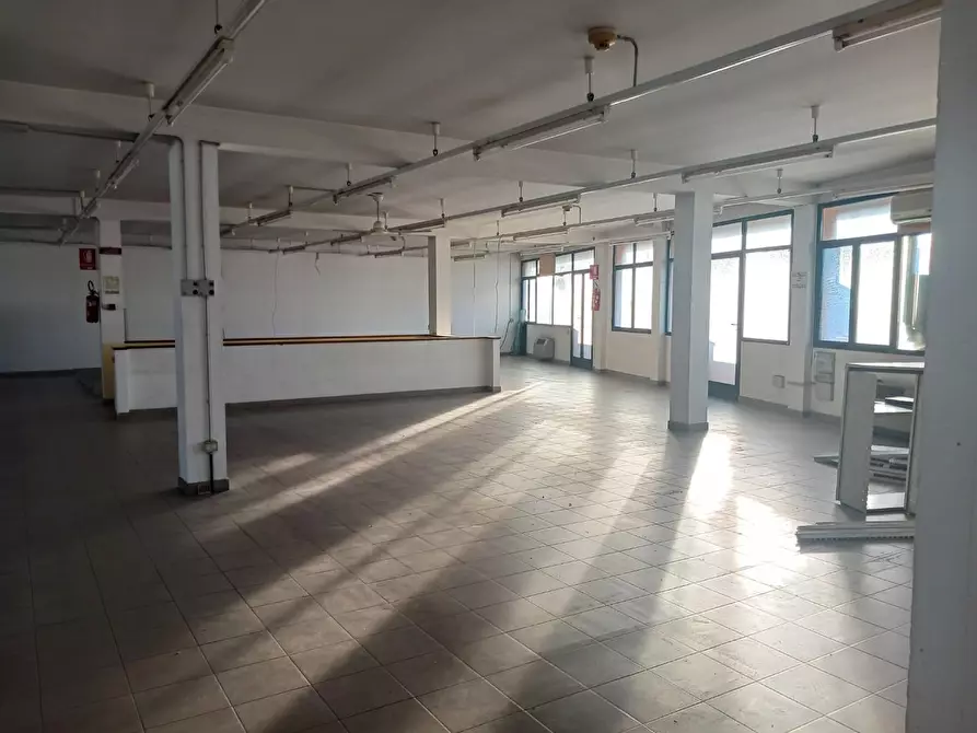 Immagine 13 di Capannone industriale in vendita  a Pontedera