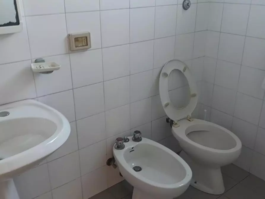 Immagine 8 di Capannone industriale in vendita  a Pontedera