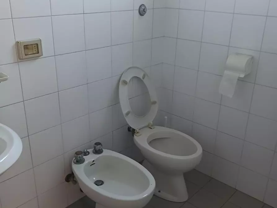 Immagine 7 di Capannone industriale in vendita  a Pontedera