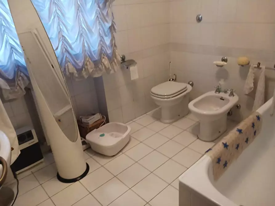 Immagine 11 di Villetta a schiera in vendita  a Pontedera