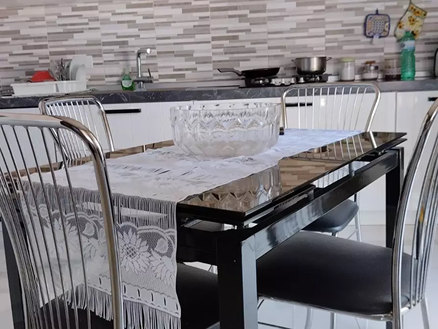 Immagine 4 di Appartamento in vendita  a Carrara