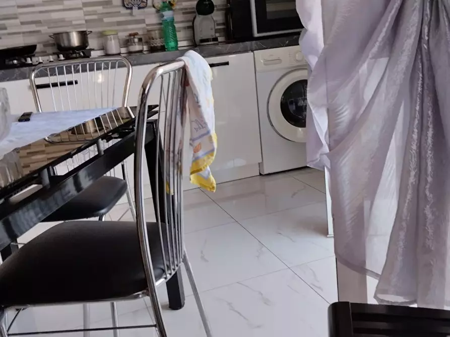 Immagine 6 di Appartamento in vendita  a Carrara