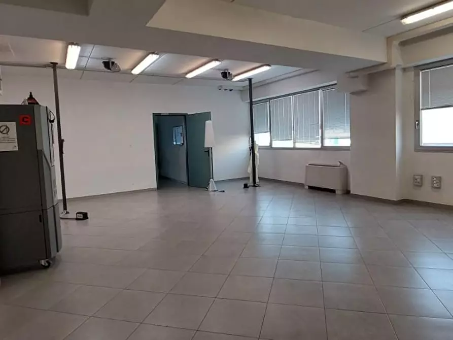 Immagine 14 di Ufficio in vendita  a Montelupo Fiorentino