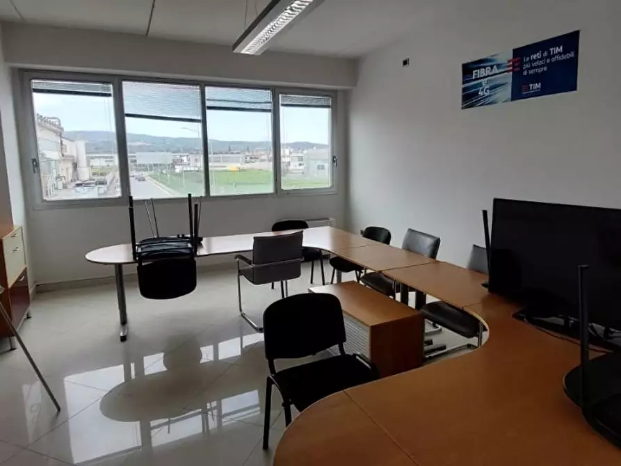 Immagine 20 di Ufficio in vendita  a Montelupo Fiorentino