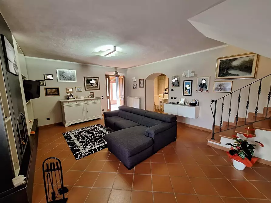 Immagine 63 di Casa colonica in vendita  a Pescaglia