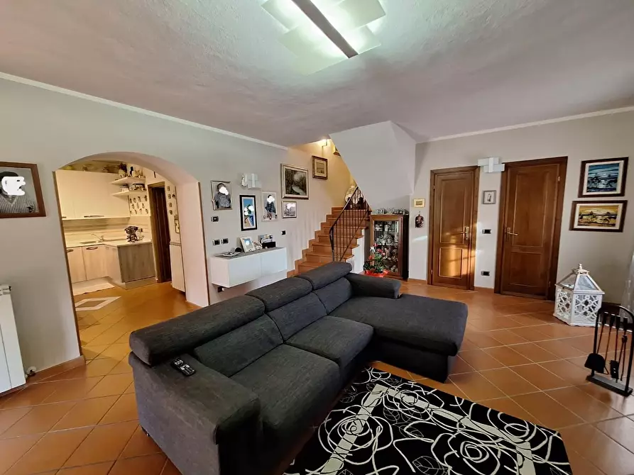 Immagine 58 di Casa colonica in vendita  a Pescaglia