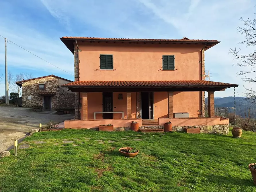 Immagine 67 di Casa colonica in vendita  a Pescaglia