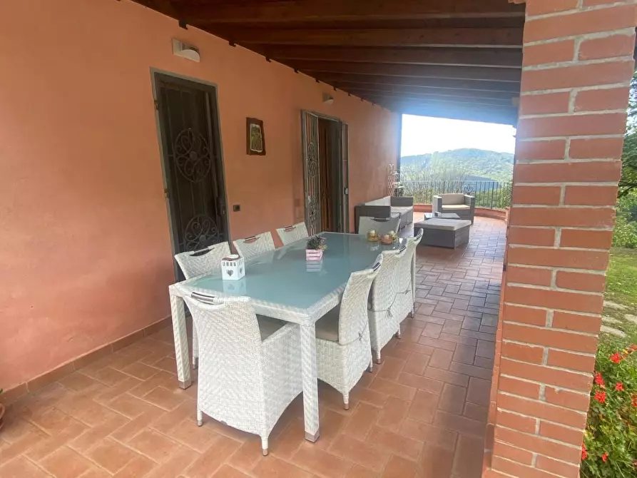 Immagine 78 di Casa colonica in vendita  a Pescaglia