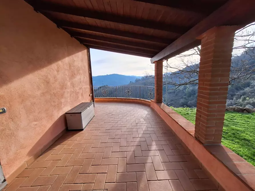 Immagine 44 di Casa colonica in vendita  a Pescaglia