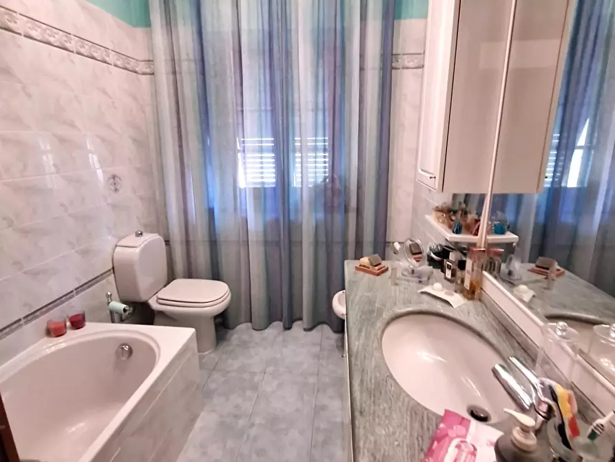 Immagine 29 di Casa colonica in vendita  a Pescaglia