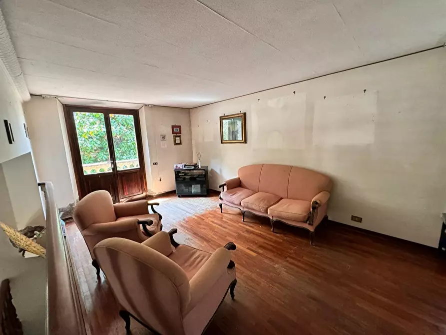 Immagine 3 di Casa bifamiliare in vendita  a Carrara