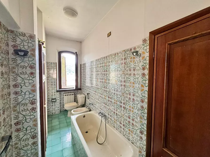 Immagine 26 di Casa bifamiliare in vendita  a Carrara