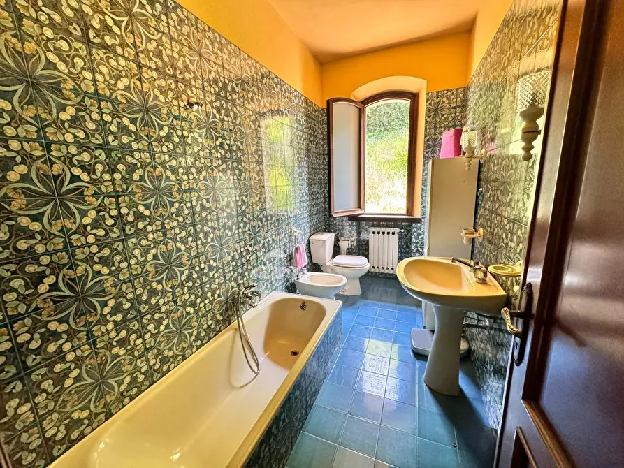 Immagine 19 di Casa bifamiliare in vendita  a Carrara