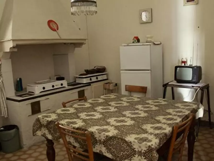 Immagine 4 di Villa in vendita  a Cascina