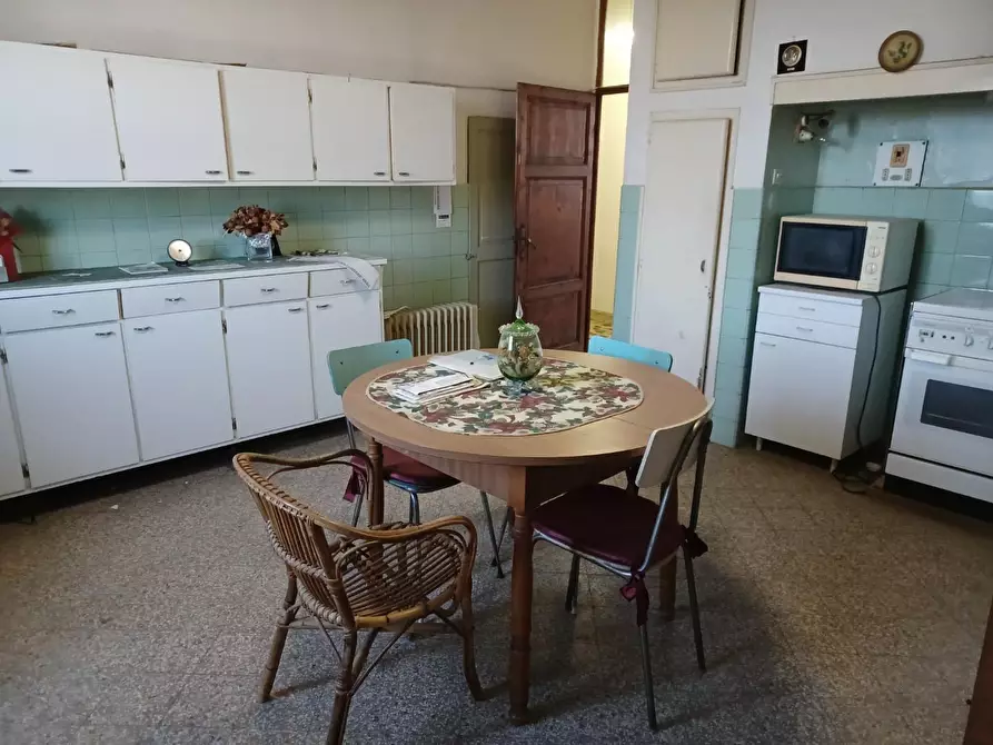 Immagine 12 di Appartamento in vendita  a Colle Di Val D'elsa