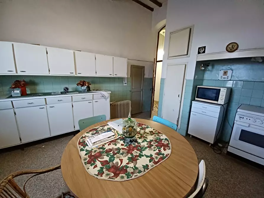 Immagine 18 di Appartamento in vendita  a Colle Di Val D'elsa