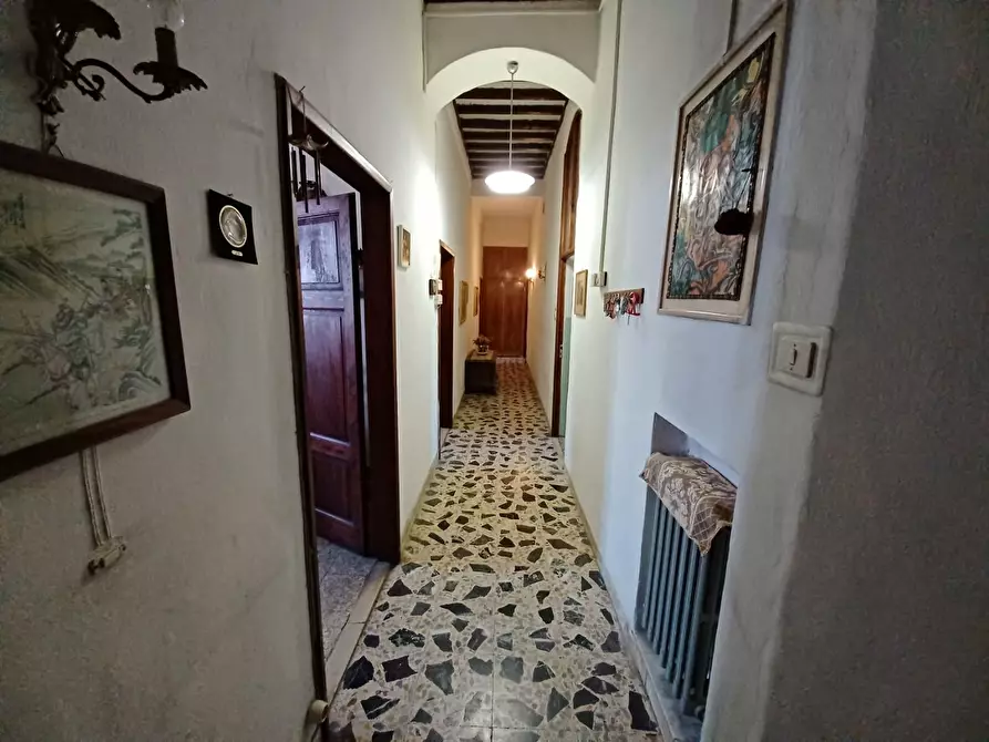 Immagine 38 di Appartamento in vendita  a Colle Di Val D'elsa