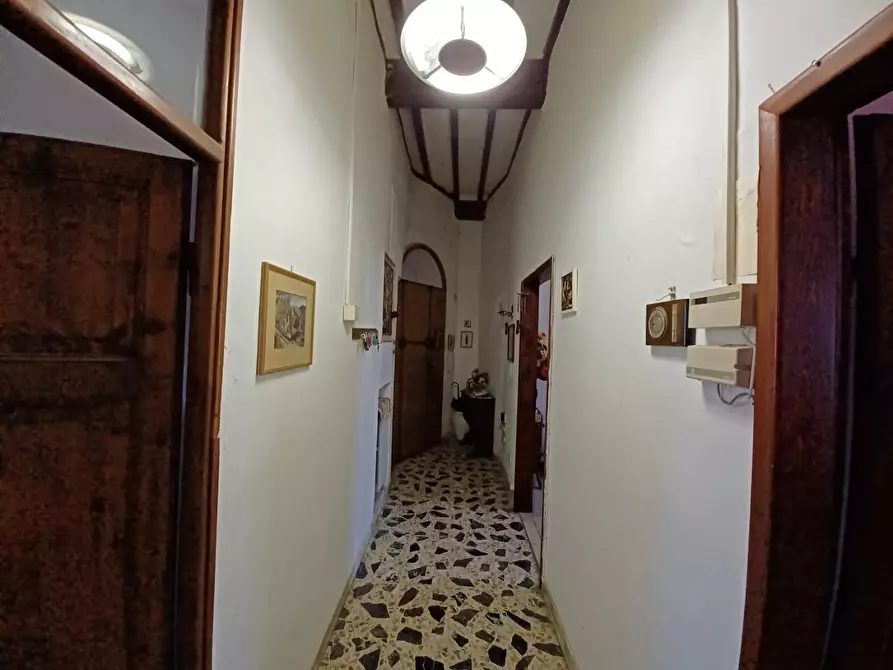 Immagine 37 di Appartamento in vendita  a Colle Di Val D'elsa